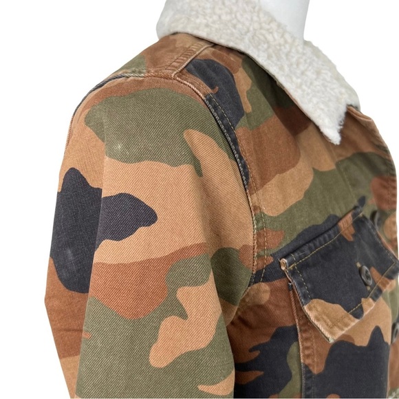 Madewell Northward Cropped Army Jacket in Cottontail Camo Sherpa Ed Brown XXS - Picture 4 of 17